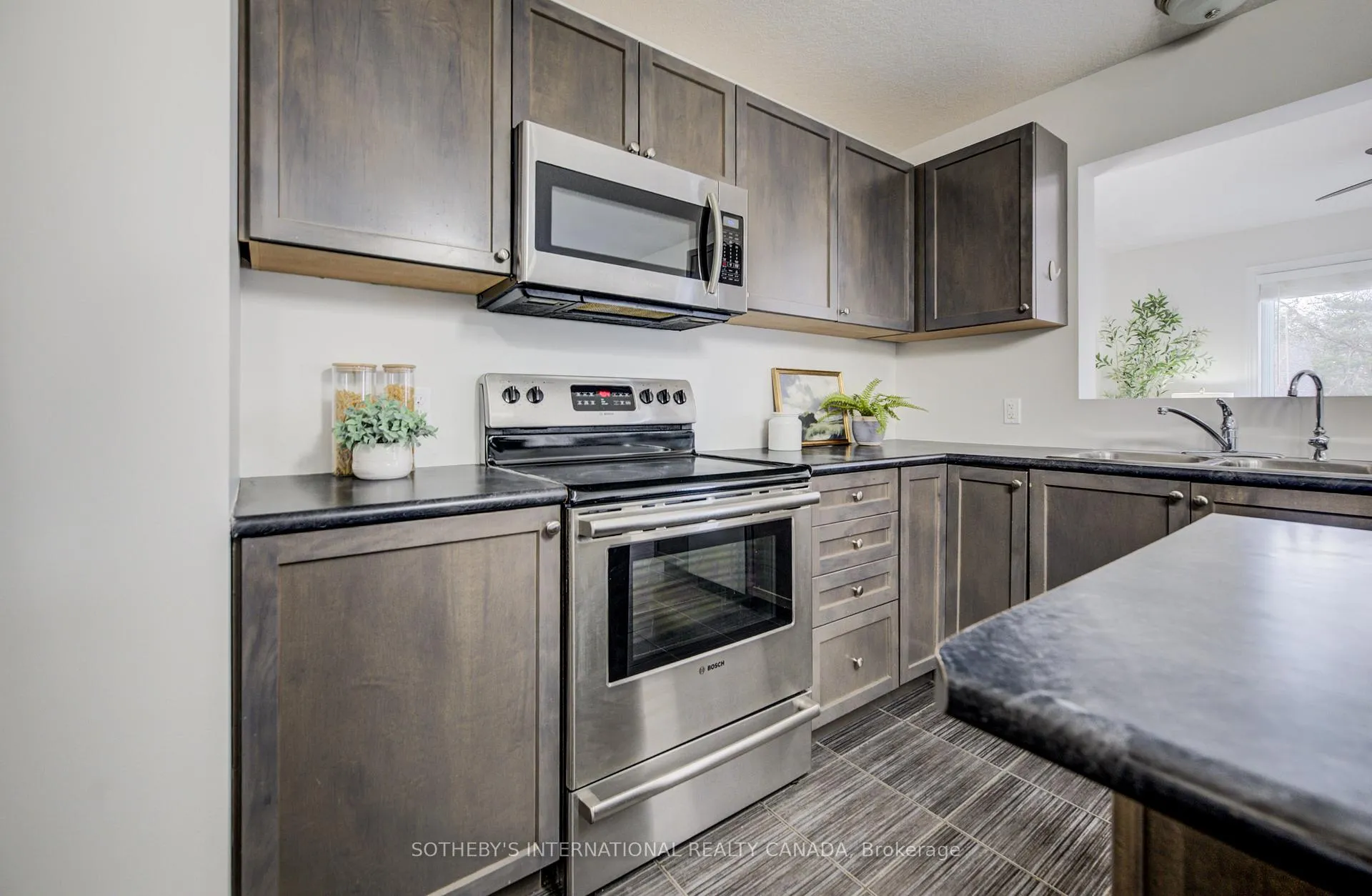 Photo 20 of 358 Maverick Street, Waterloo — HOMEH