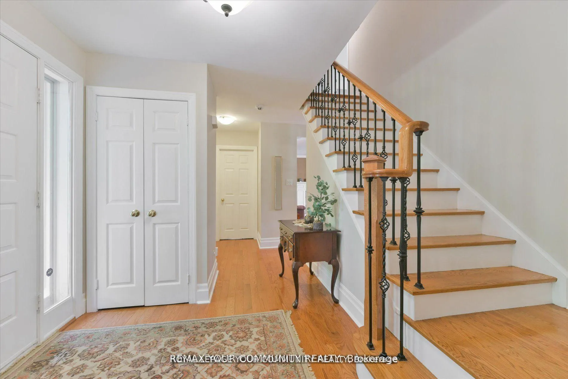 Photo 5 of 7 Skyview Lane, Aurora, Aurora Estates — HOMEH