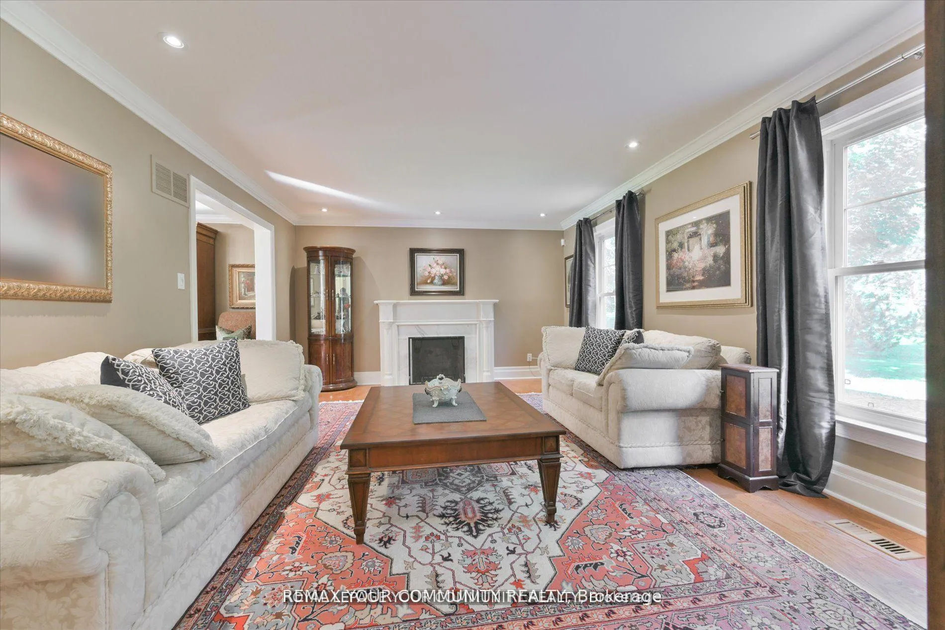 Photo 7 of 7 Skyview Lane, Aurora, Aurora Estates — HOMEH