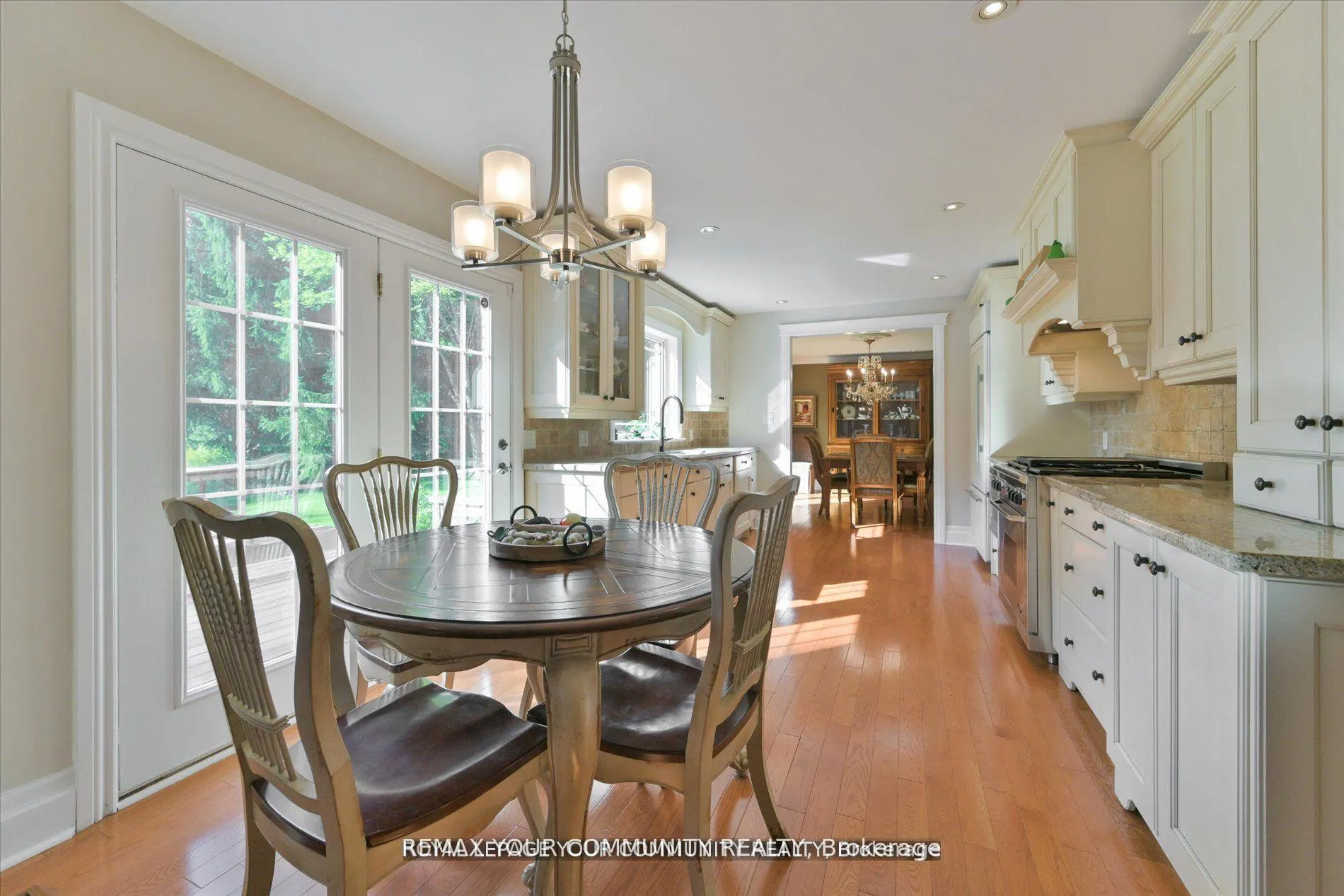 Photo 10 of 7 Skyview Lane, Aurora, Aurora Estates — HOMEH