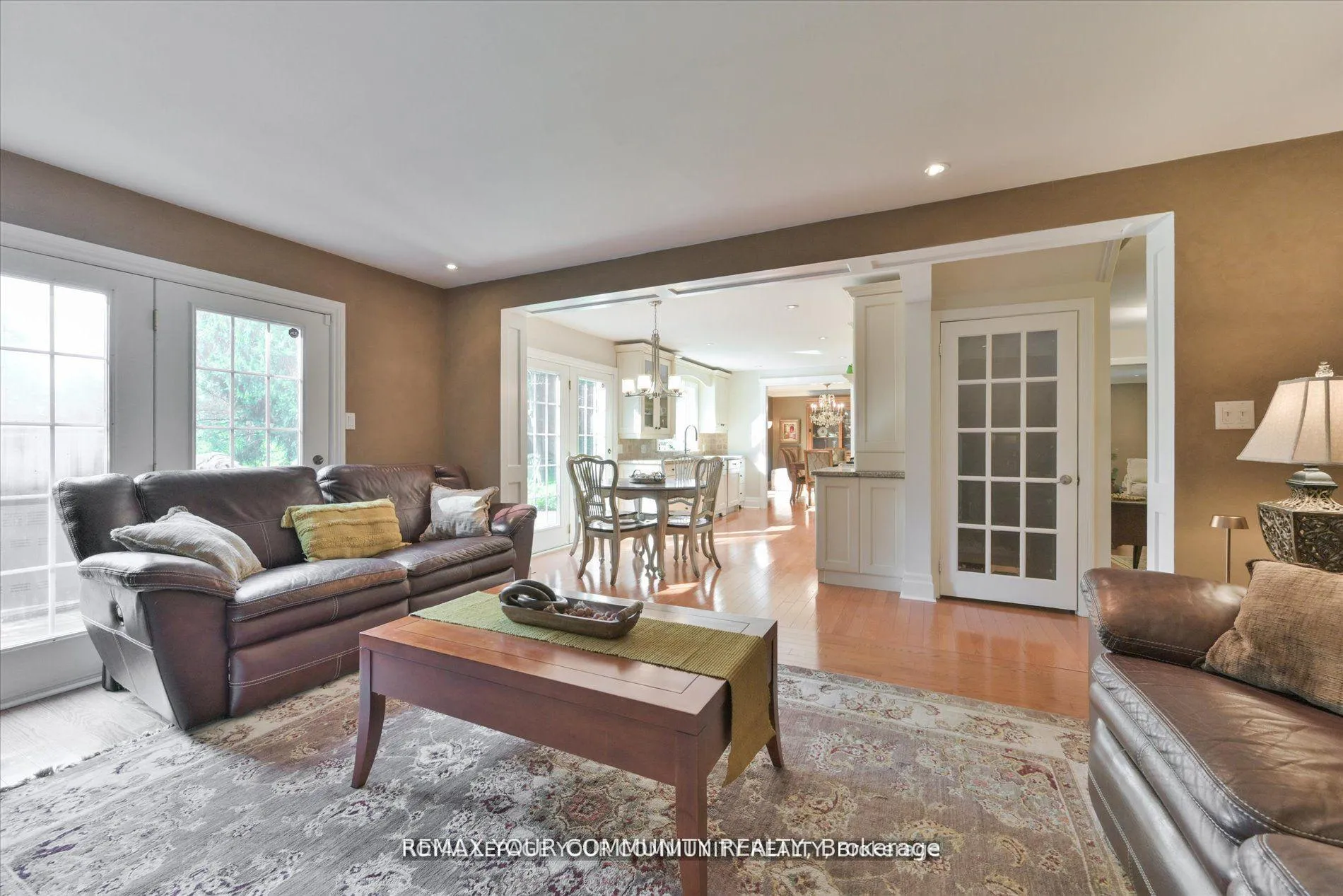 Photo 11 of 7 Skyview Lane, Aurora, Aurora Estates — HOMEH