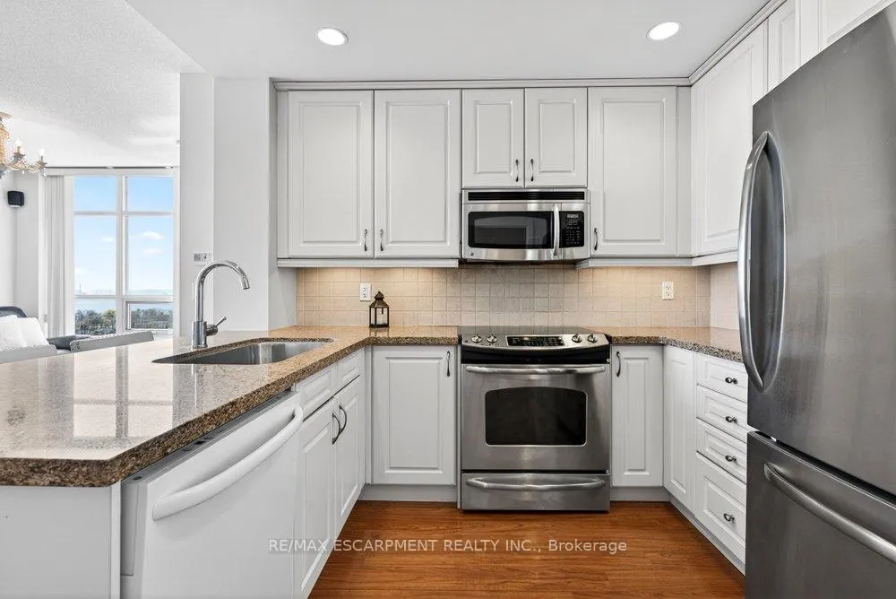 Photo 4 of Unit 1501, 551 Maple Avenue, Burlington, Brant — HOMEH