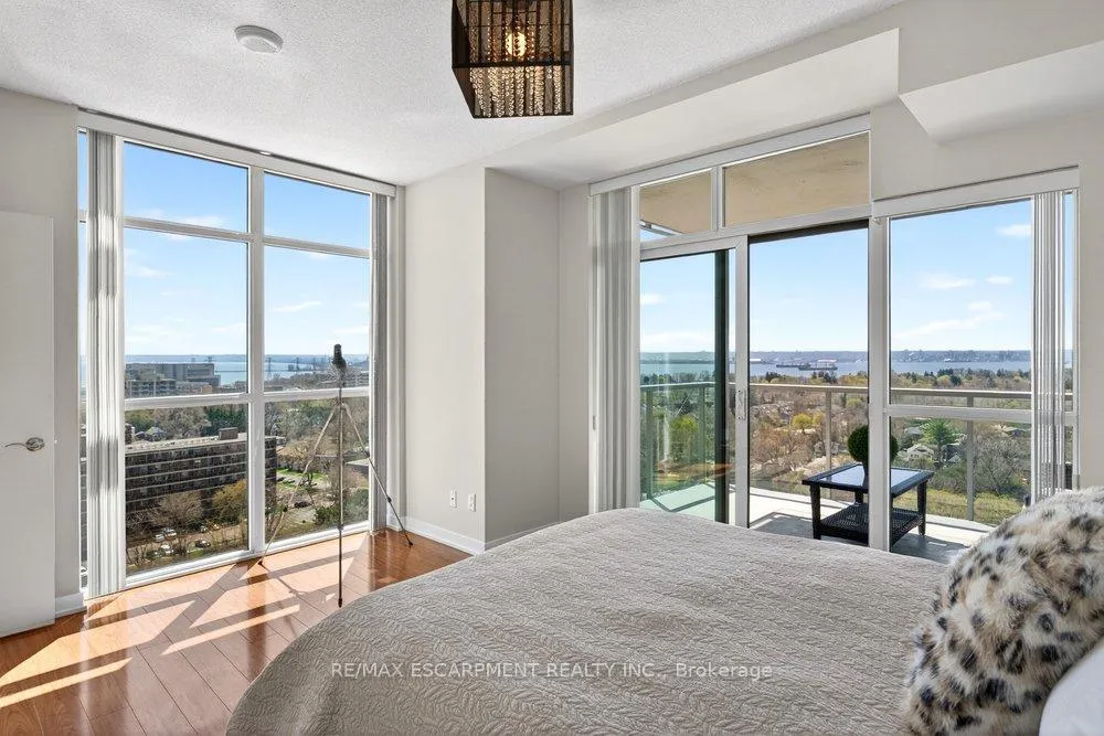 Photo 6 of Unit 1501, 551 Maple Avenue, Burlington, Brant — HOMEH