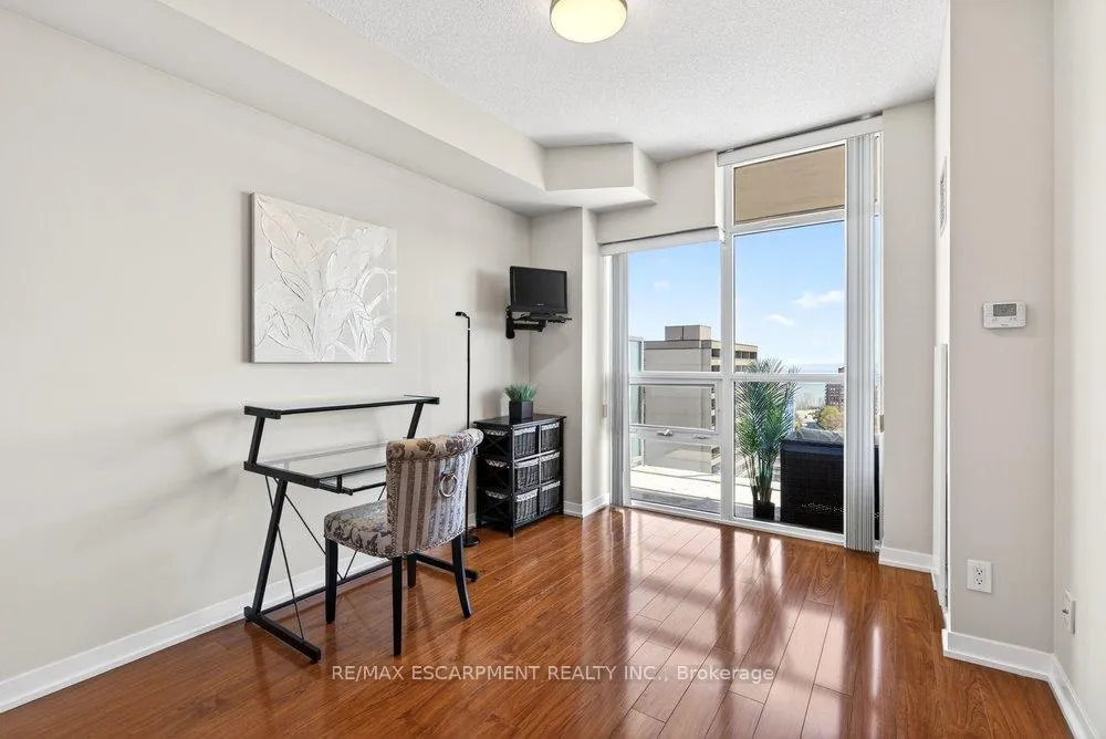 Photo 9 of Unit 1501, 551 Maple Avenue, Burlington, Brant — HOMEH