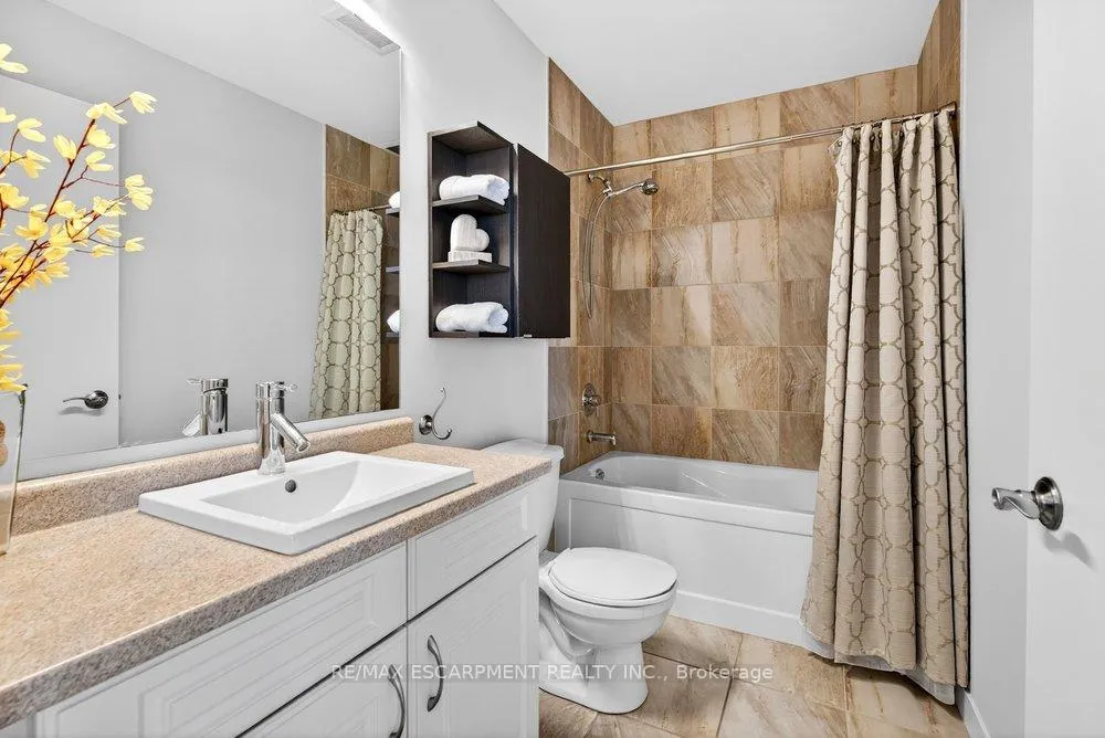 Photo 10 of Unit 1501, 551 Maple Avenue, Burlington, Brant — HOMEH