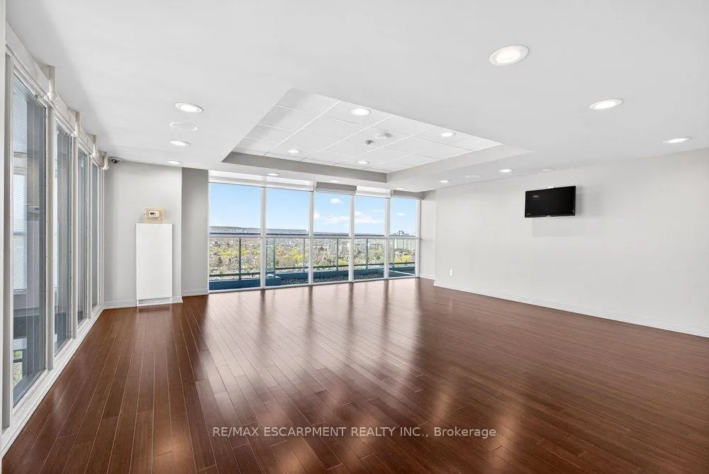Photo 16 of Unit 1501, 551 Maple Avenue, Burlington, Brant — HOMEH