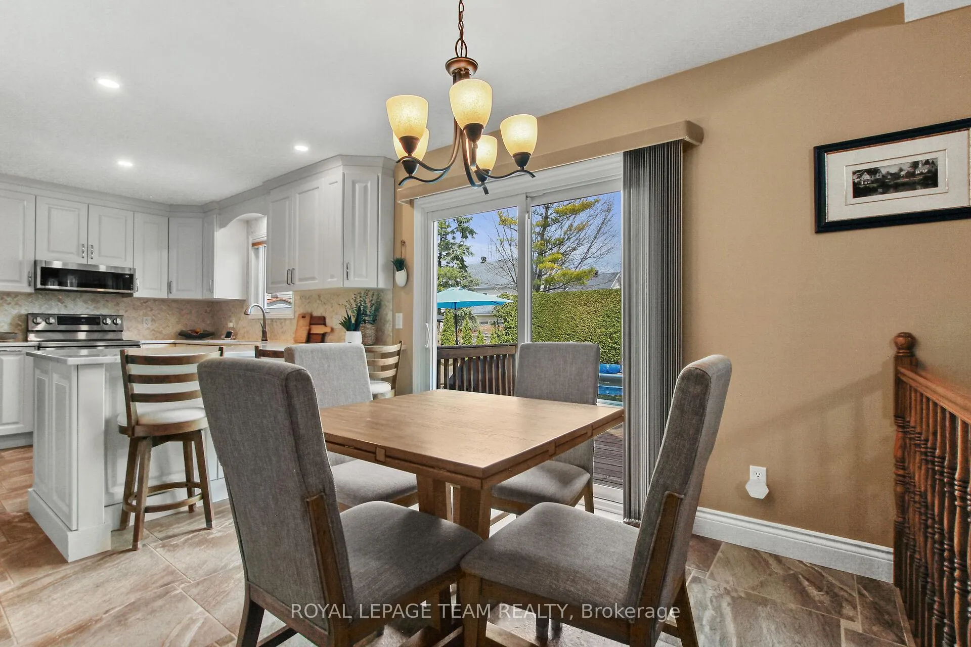 Photo 14 of 47 Delamere Drive, Ottawa, Stittsville (Central) — HOMEH