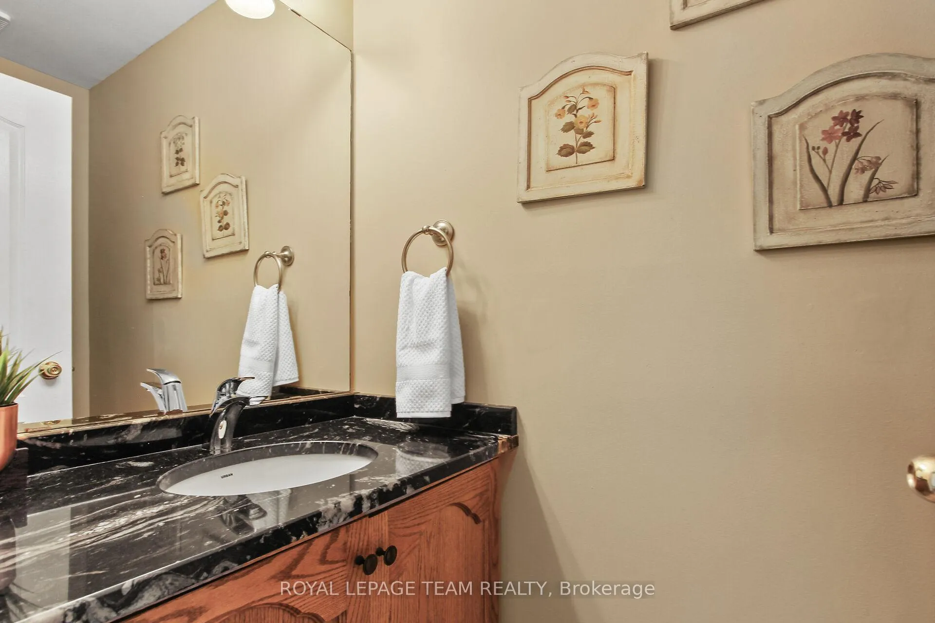 Photo 19 of 47 Delamere Drive, Ottawa, Stittsville (Central) — HOMEH