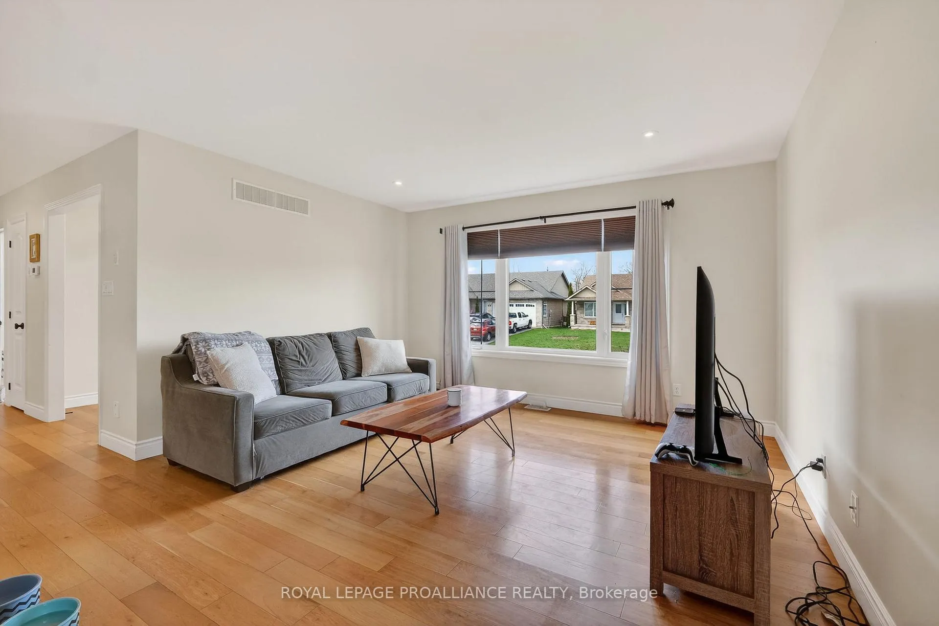Photo 11 of 47 Arthur Street, Cramahe, Colborne — HOMEH