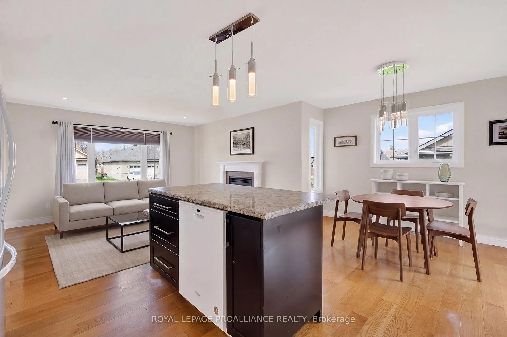 Photo 20 of 47 Arthur Street, Cramahe, Colborne — HOMEH