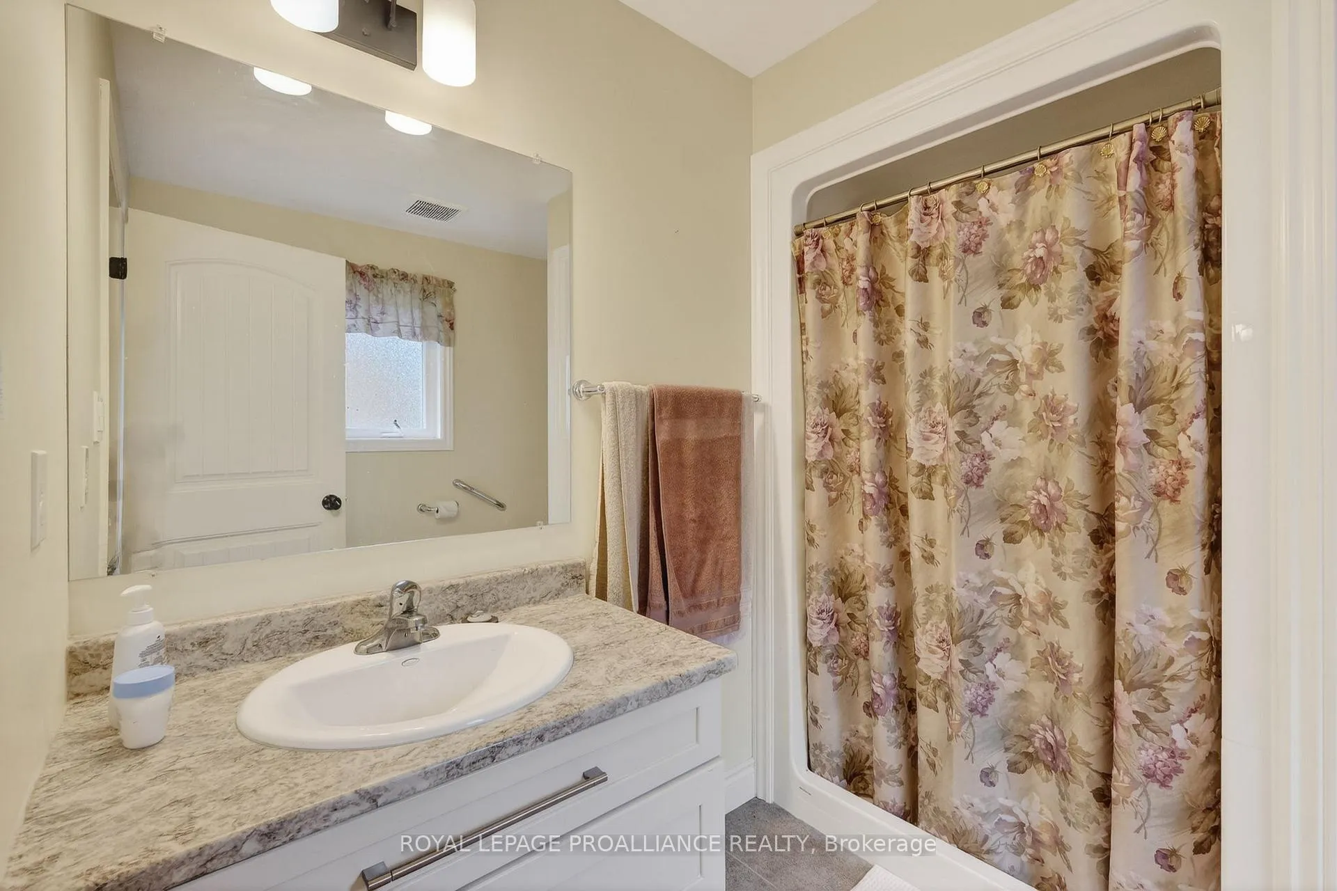 Photo 34 of 47 Arthur Street, Cramahe, Colborne — HOMEH