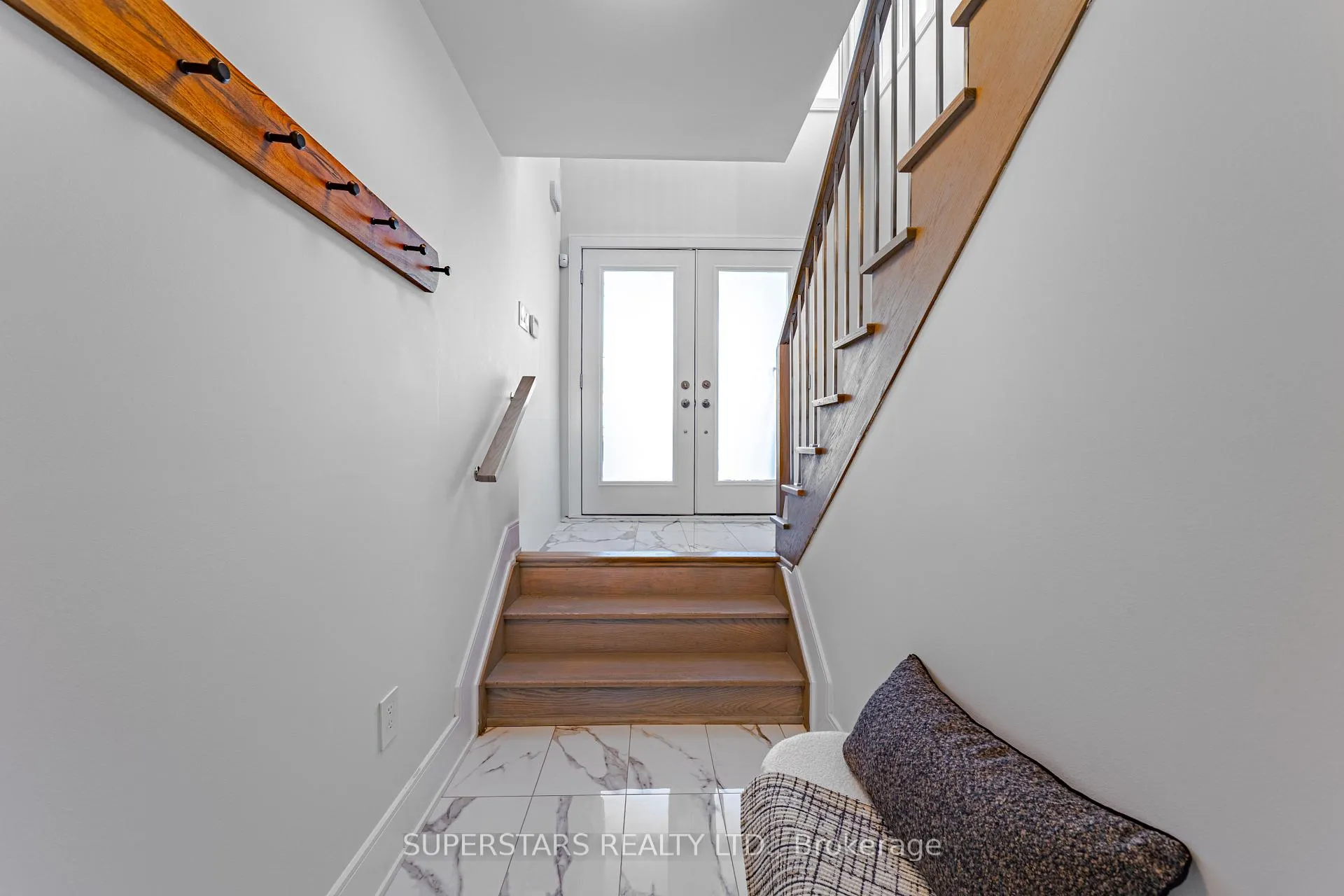 Photo 4 of 147 Lebovic Campus Drive, Vaughan, Patterson — HOMEH