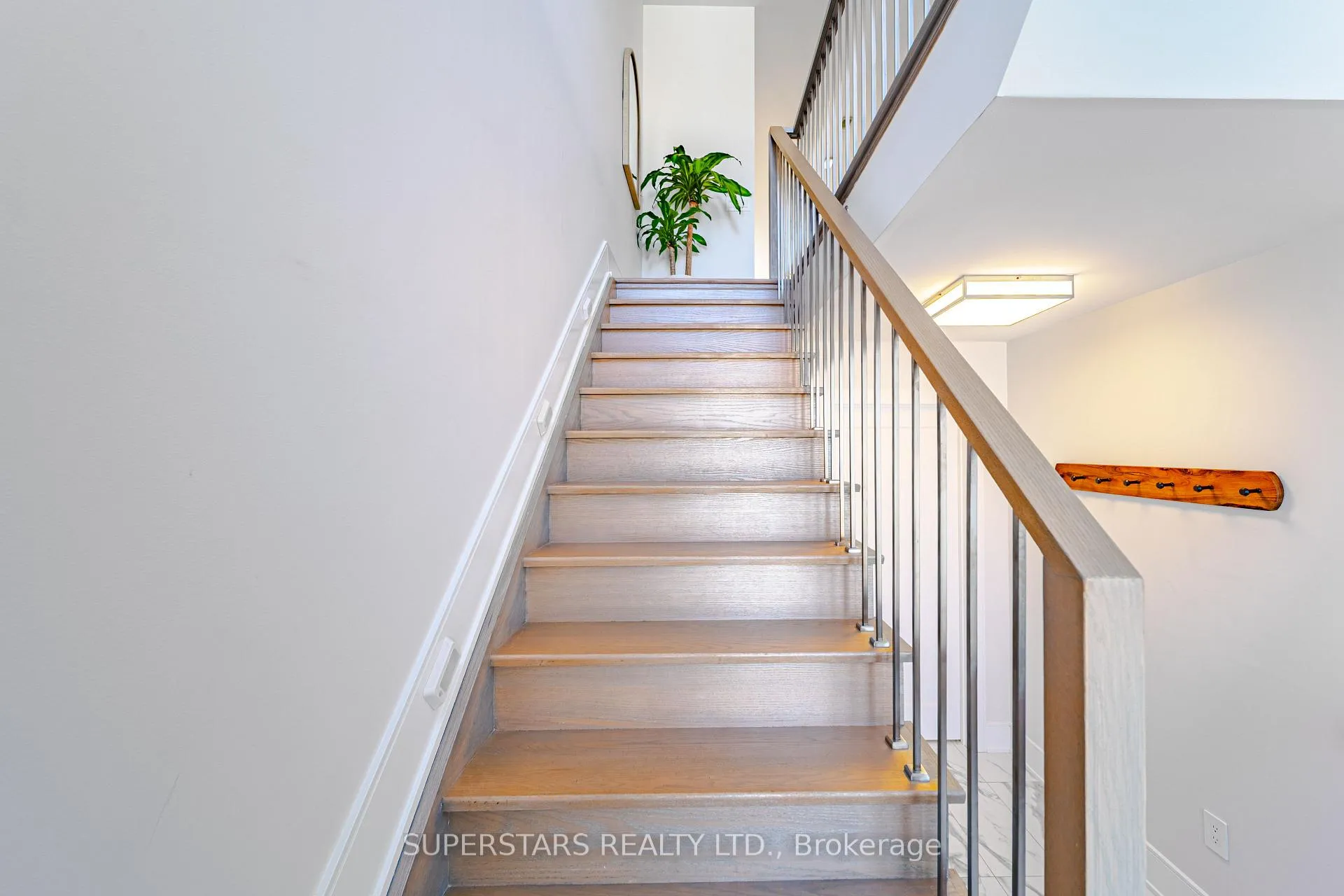 Photo 5 of 147 Lebovic Campus Drive, Vaughan, Patterson — HOMEH