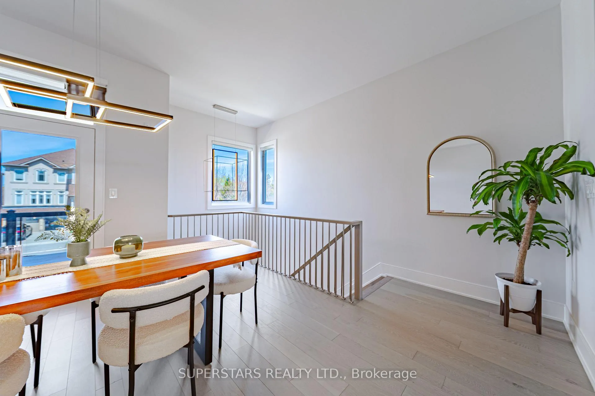 Photo 6 of 147 Lebovic Campus Drive, Vaughan, Patterson — HOMEH