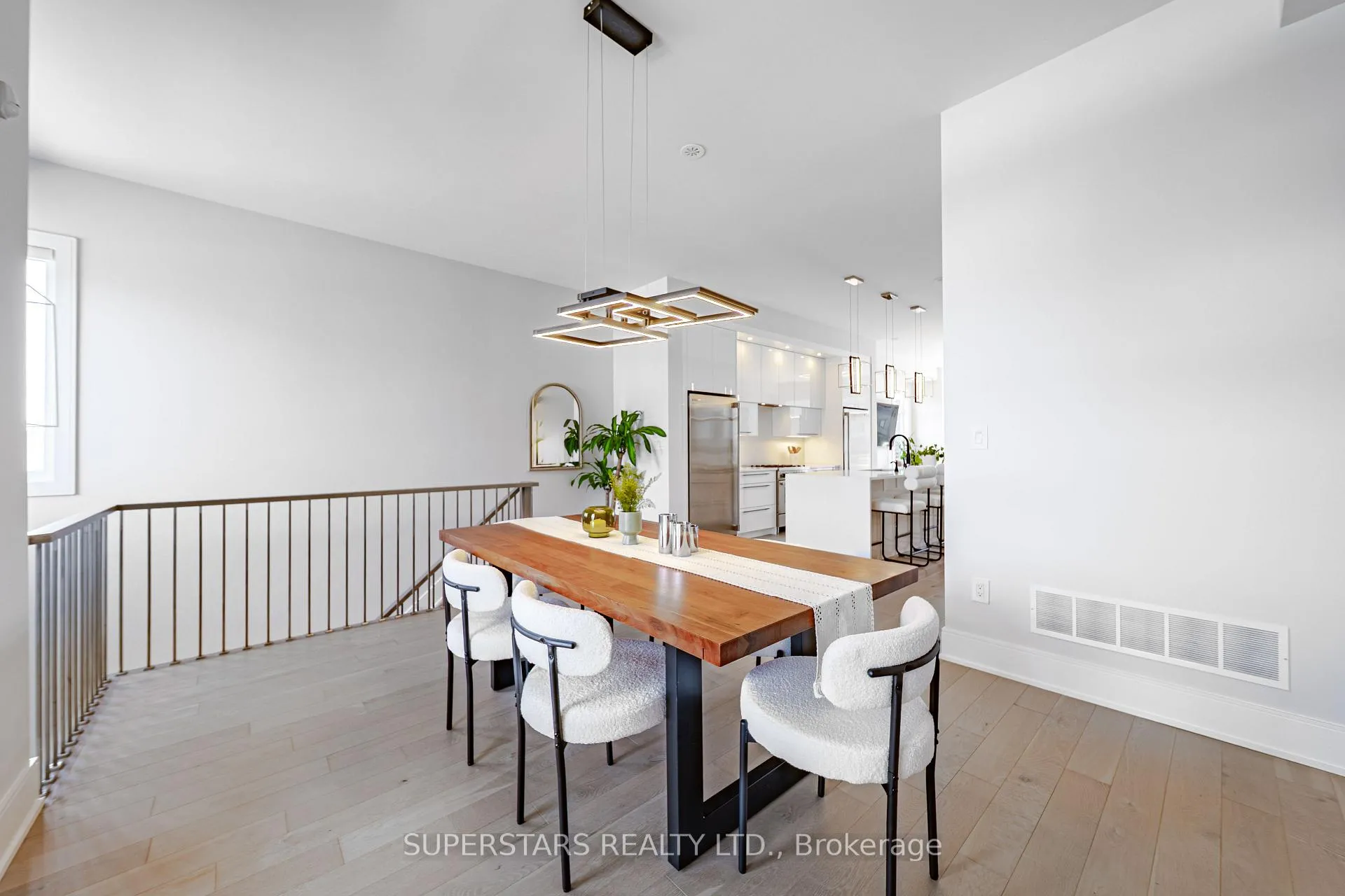 Photo 8 of 147 Lebovic Campus Drive, Vaughan, Patterson — HOMEH