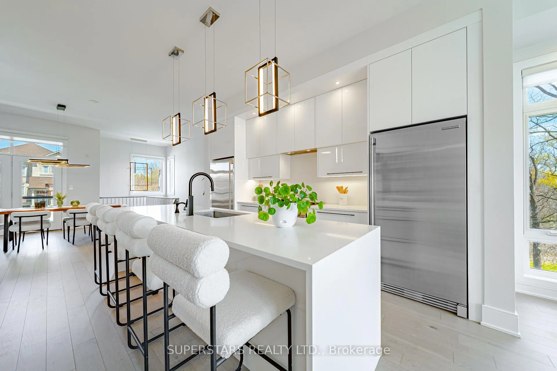 Photo 11 of 147 Lebovic Campus Drive, Vaughan, Patterson — HOMEH
