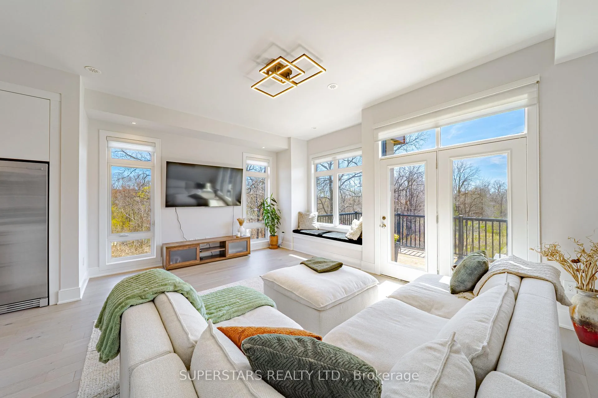 Photo 18 of 147 Lebovic Campus Drive, Vaughan, Patterson — HOMEH