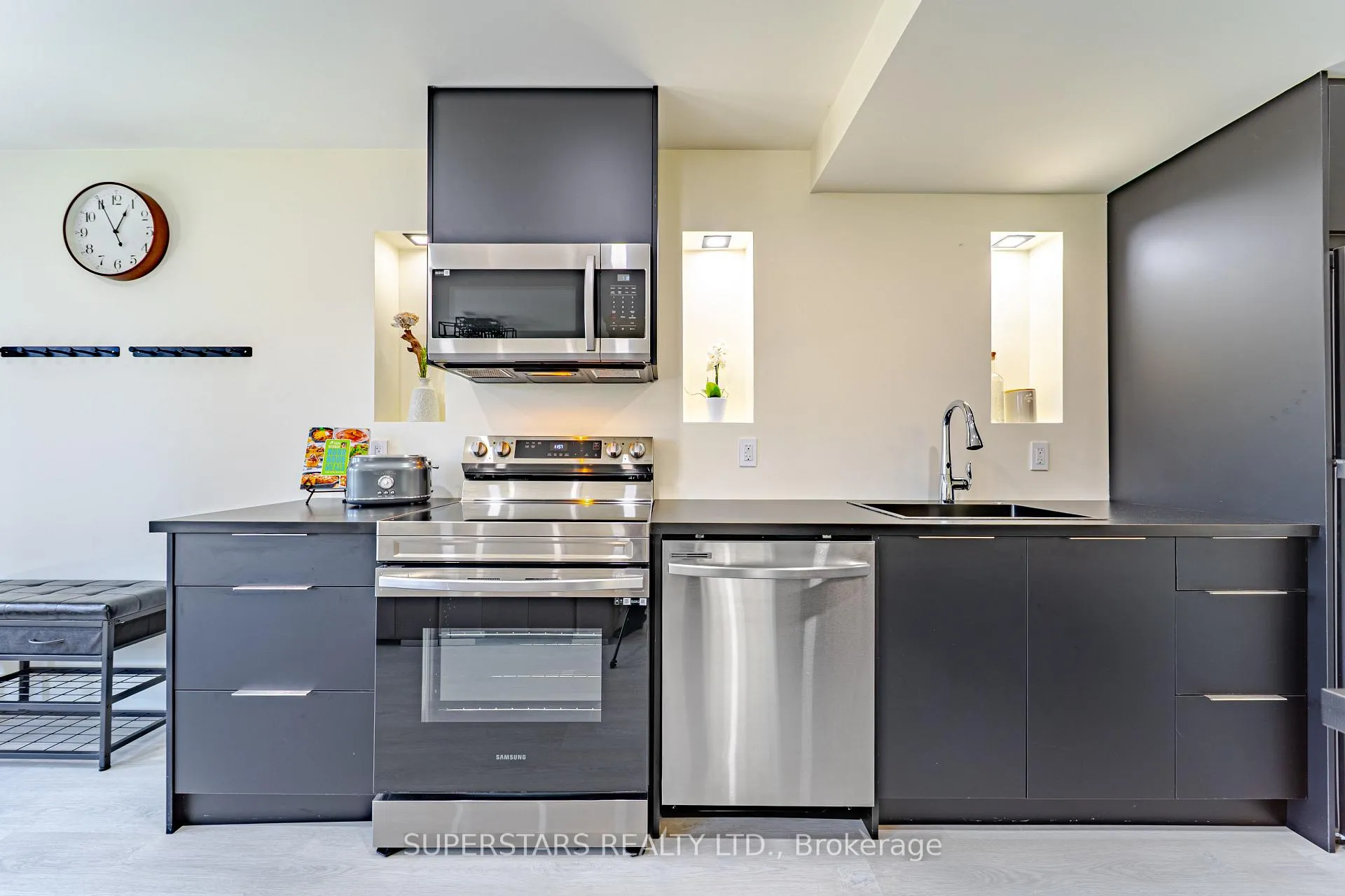 Photo 41 of 147 Lebovic Campus Drive, Vaughan, Patterson — HOMEH