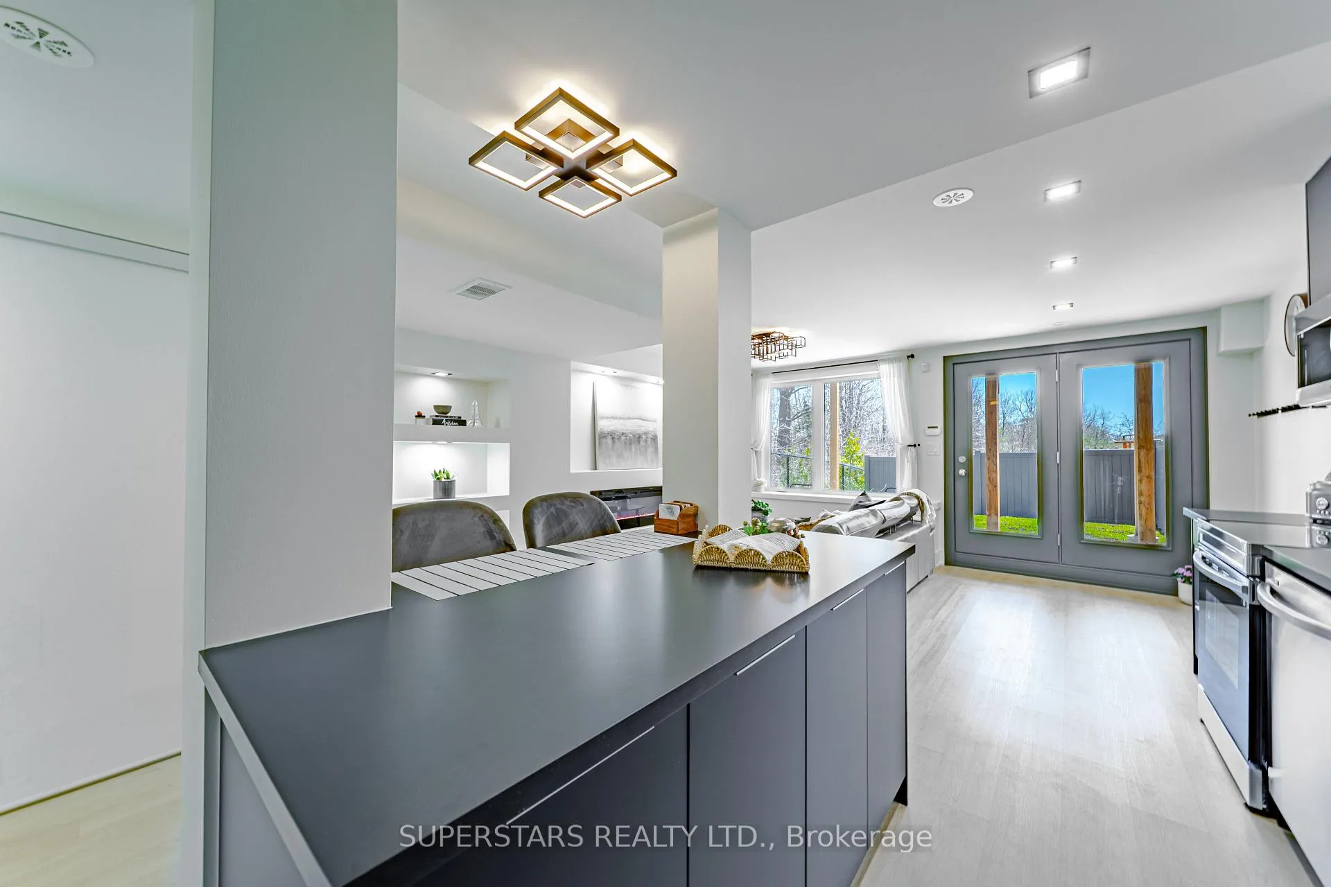 Photo 43 of 147 Lebovic Campus Drive, Vaughan, Patterson — HOMEH