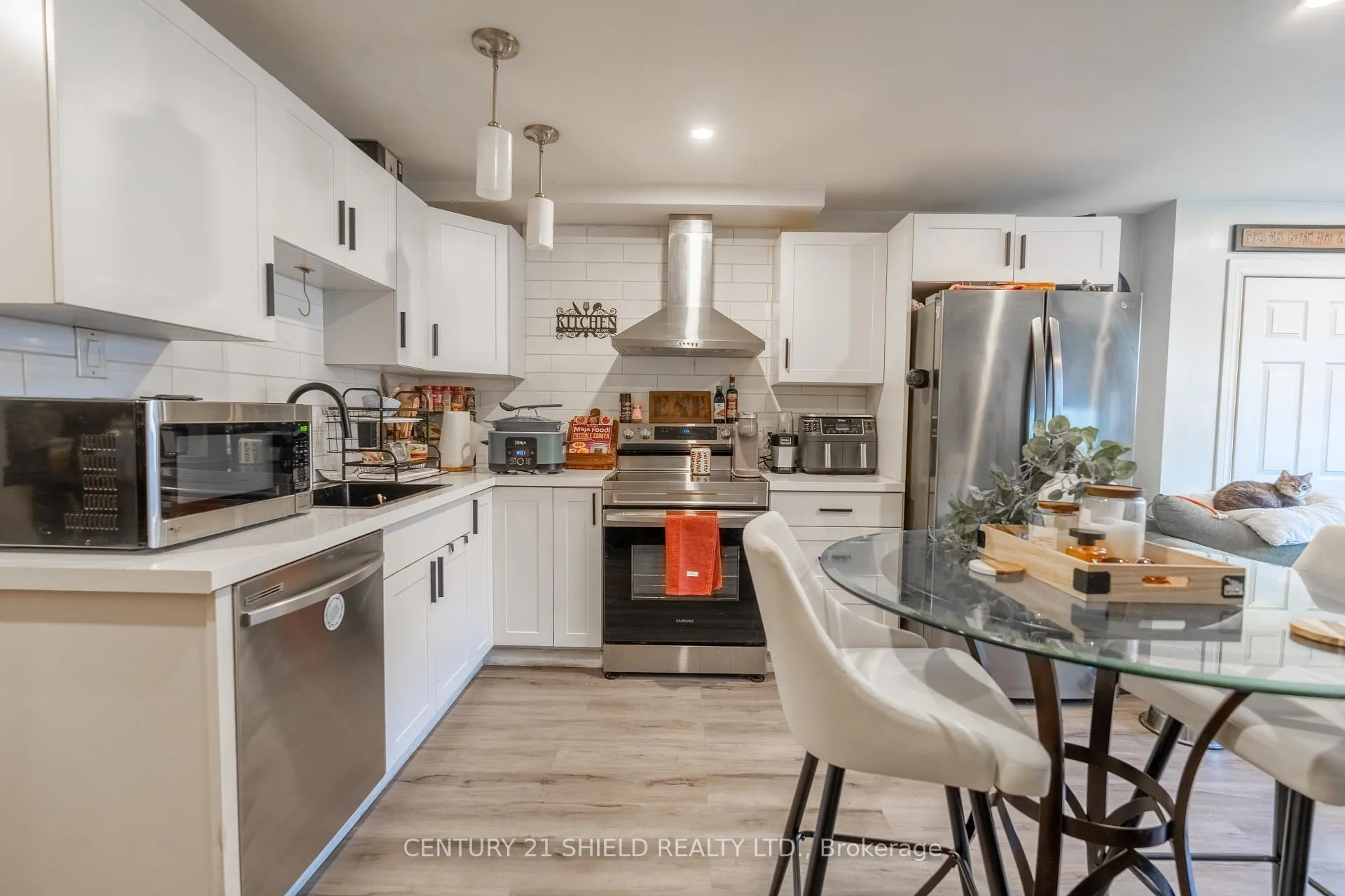 Photo 4 of 1520 Gerald Street, Cornwall — HOMEH