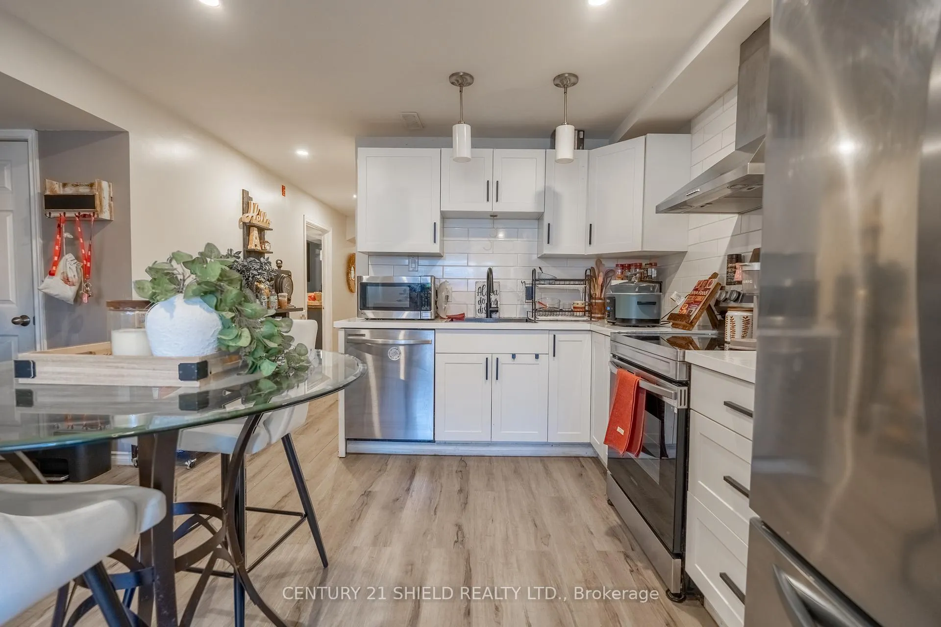 Photo 5 of 1520 Gerald Street, Cornwall — HOMEH