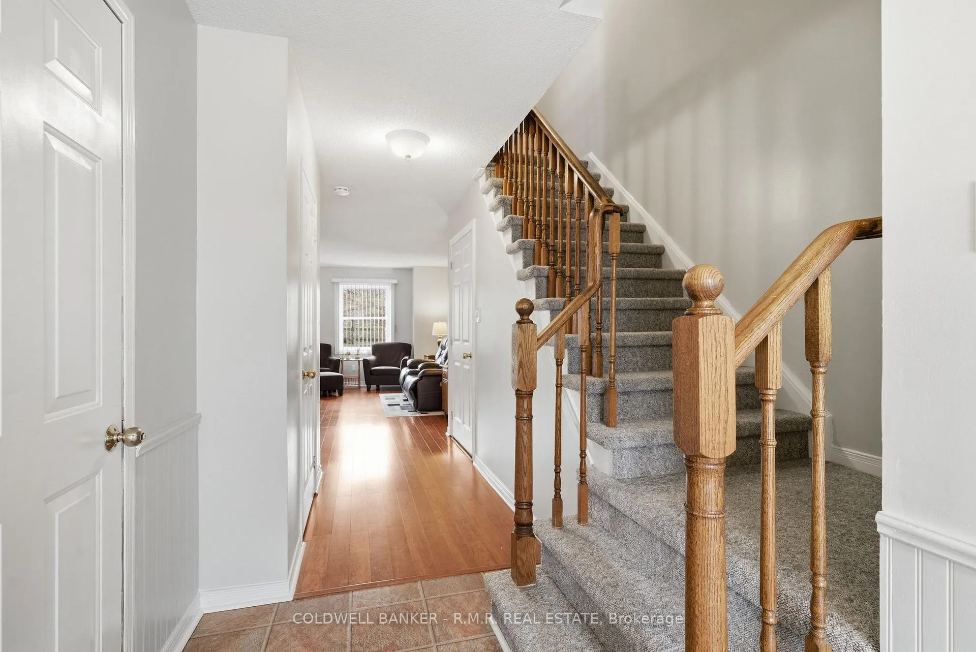 Photo 4 of 36 Wheler Court, Uxbridge — HOMEH
