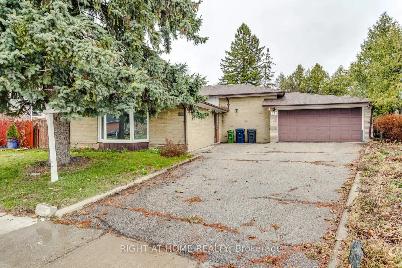 Photo 1 of 22 Sheva Court, Scarborough, Kennedy Park — HOMEH