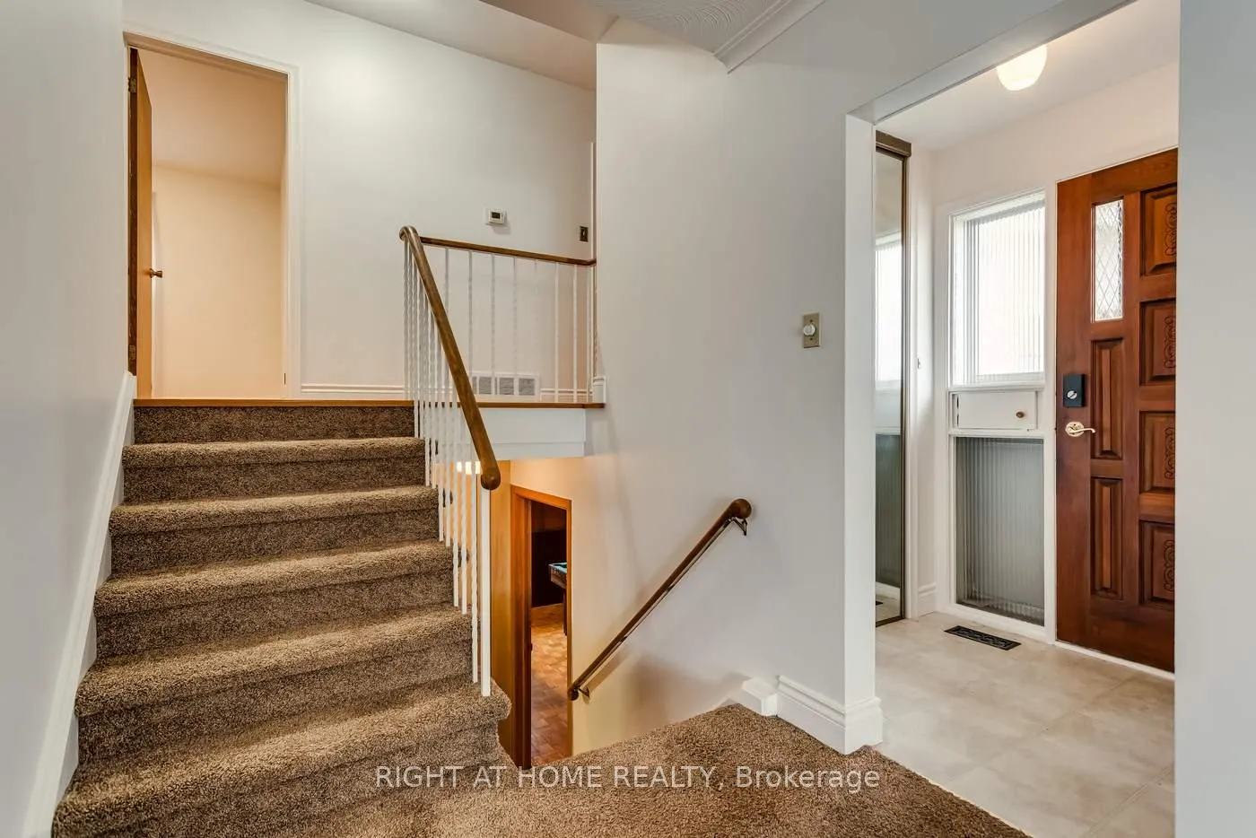 Photo 4 of 22 Sheva Court, Scarborough, Kennedy Park — HOMEH
