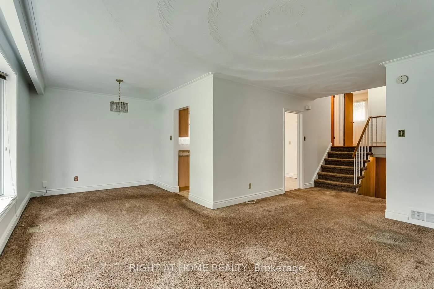 Photo 6 of 22 Sheva Court, Scarborough, Kennedy Park — HOMEH