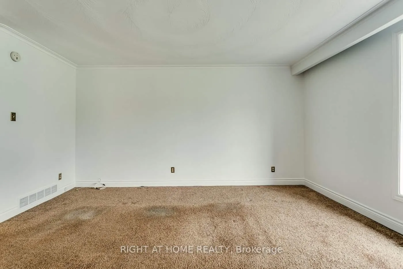 Photo 9 of 22 Sheva Court, Scarborough, Kennedy Park — HOMEH