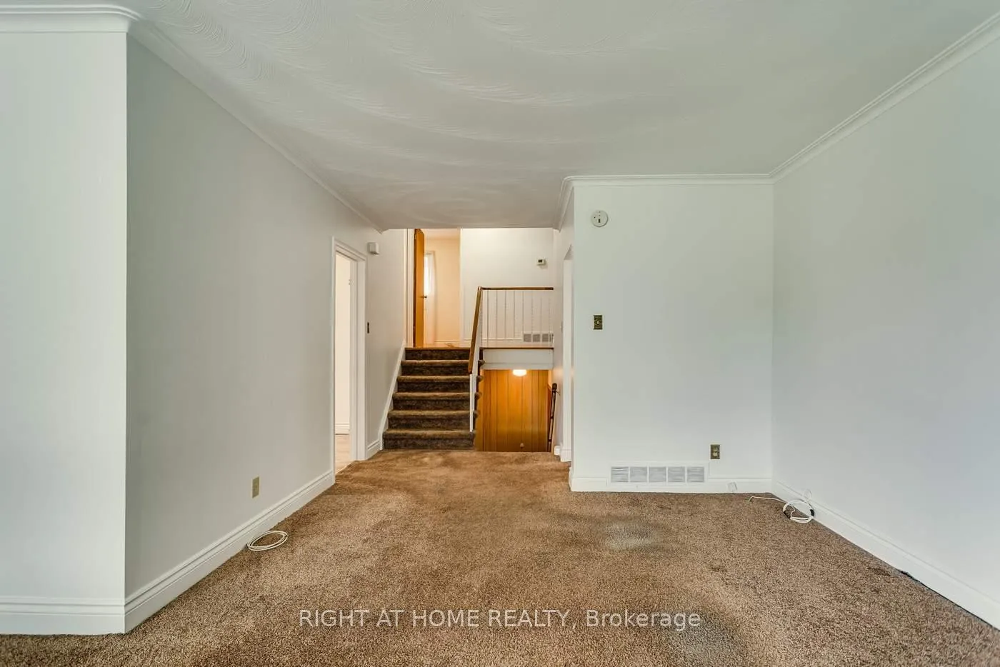 Photo 10 of 22 Sheva Court, Scarborough, Kennedy Park — HOMEH