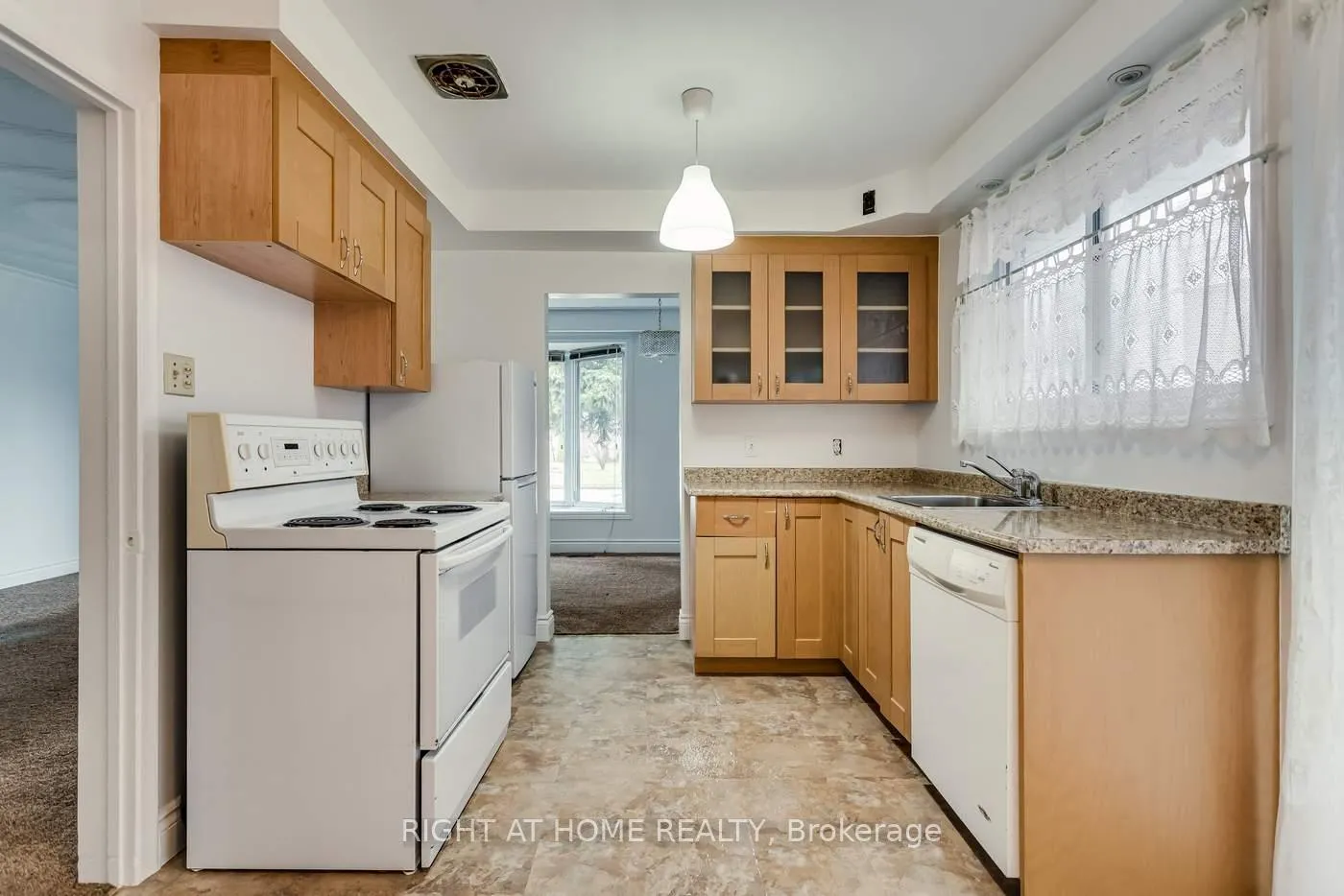 Photo 12 of 22 Sheva Court, Scarborough, Kennedy Park — HOMEH