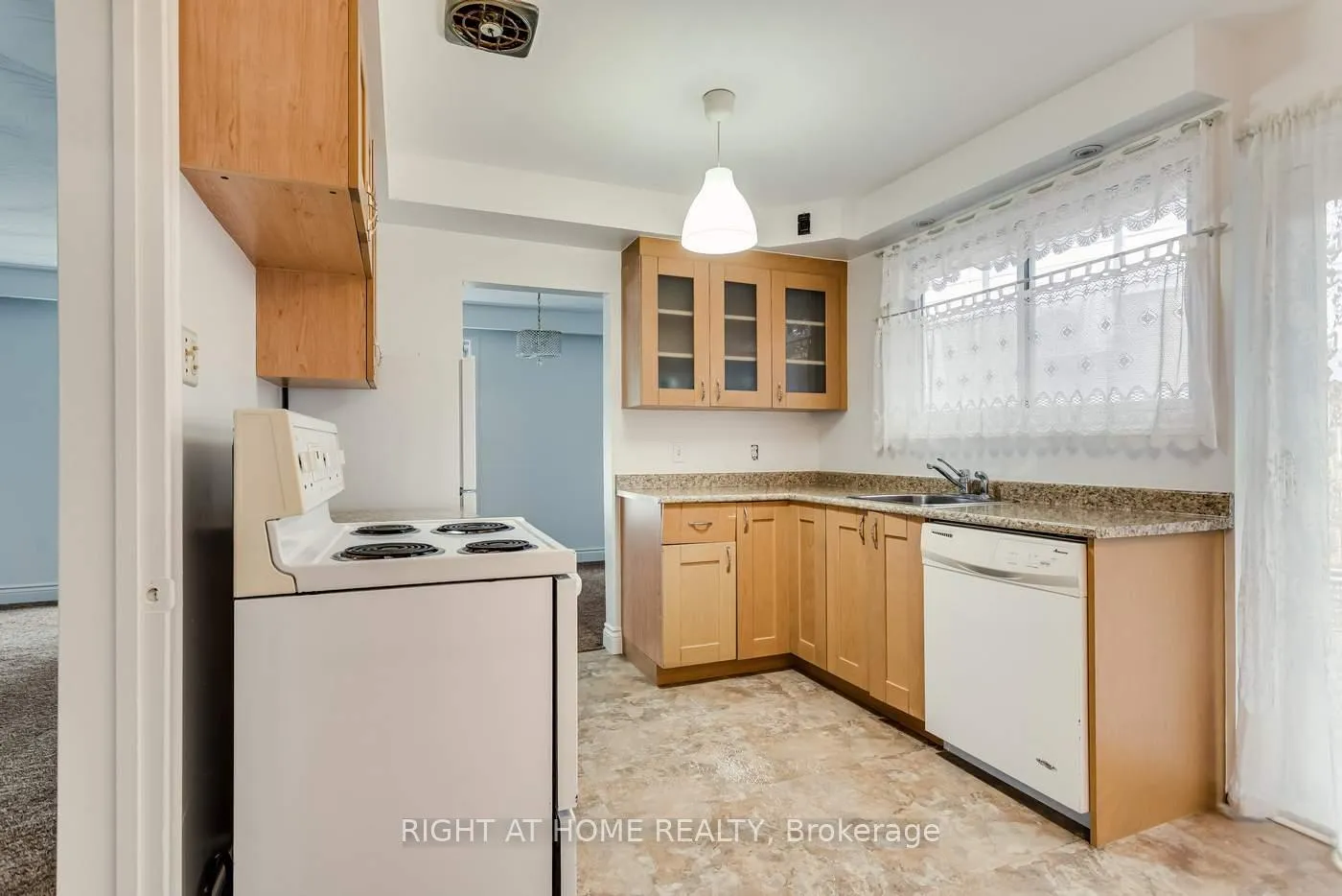 Photo 14 of 22 Sheva Court, Scarborough, Kennedy Park — HOMEH