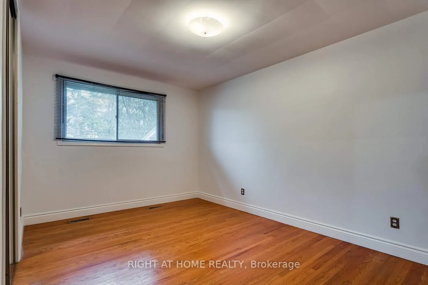 Photo 17 of 22 Sheva Court, Scarborough, Kennedy Park — HOMEH