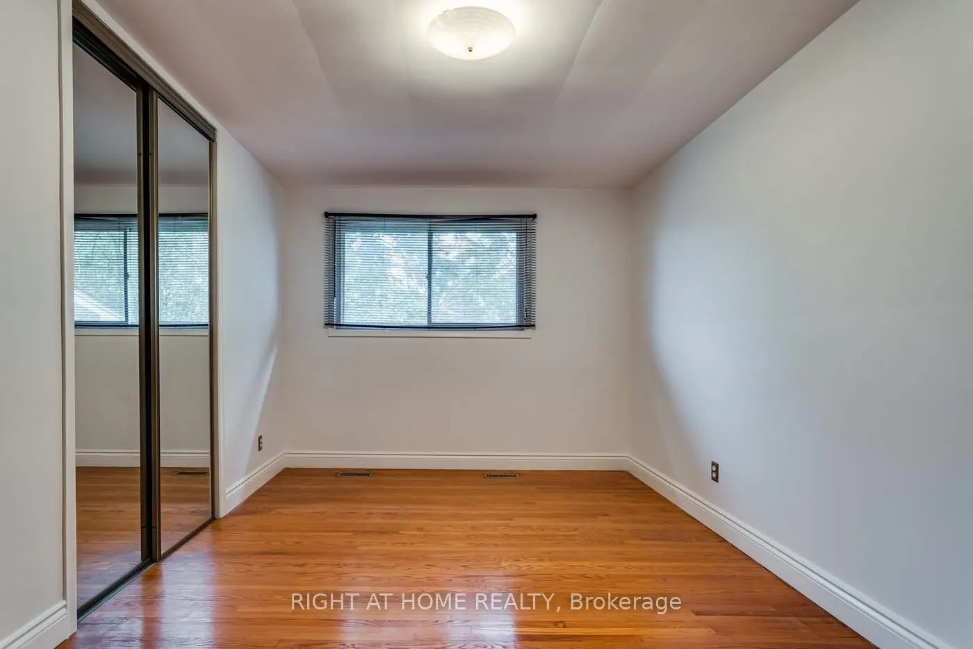 Photo 18 of 22 Sheva Court, Scarborough, Kennedy Park — HOMEH