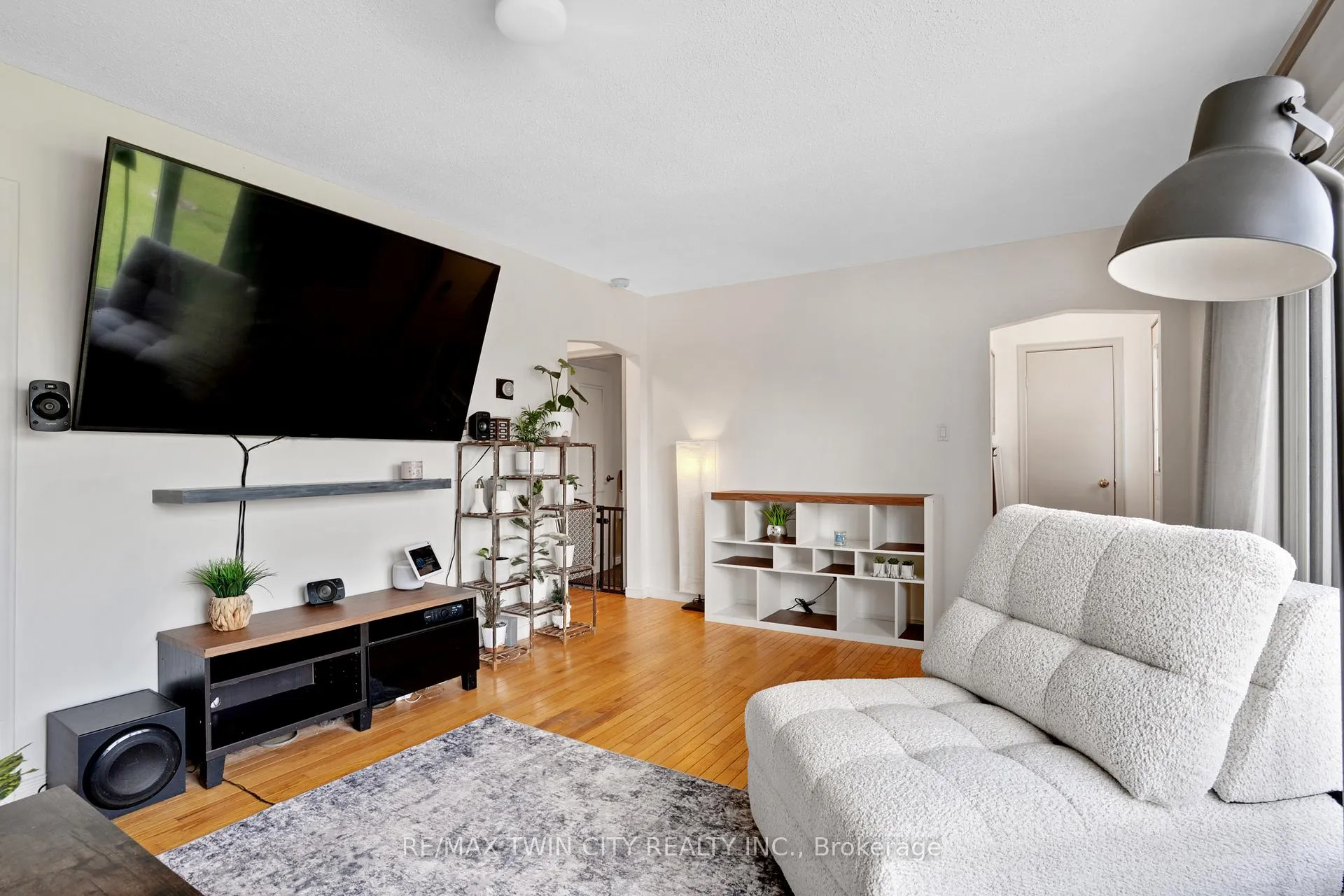 Photo 4 of 36 Hilltop Drive, Cambridge — HOMEH