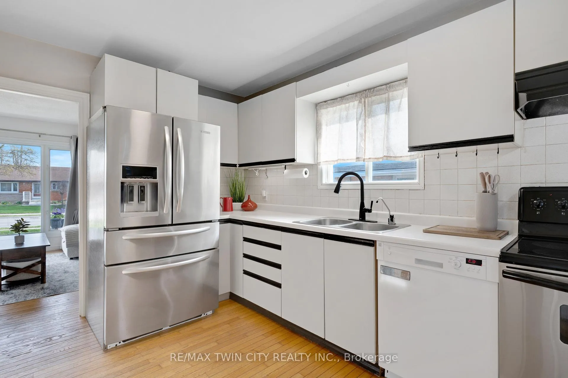 Photo 6 of 36 Hilltop Drive, Cambridge — HOMEH