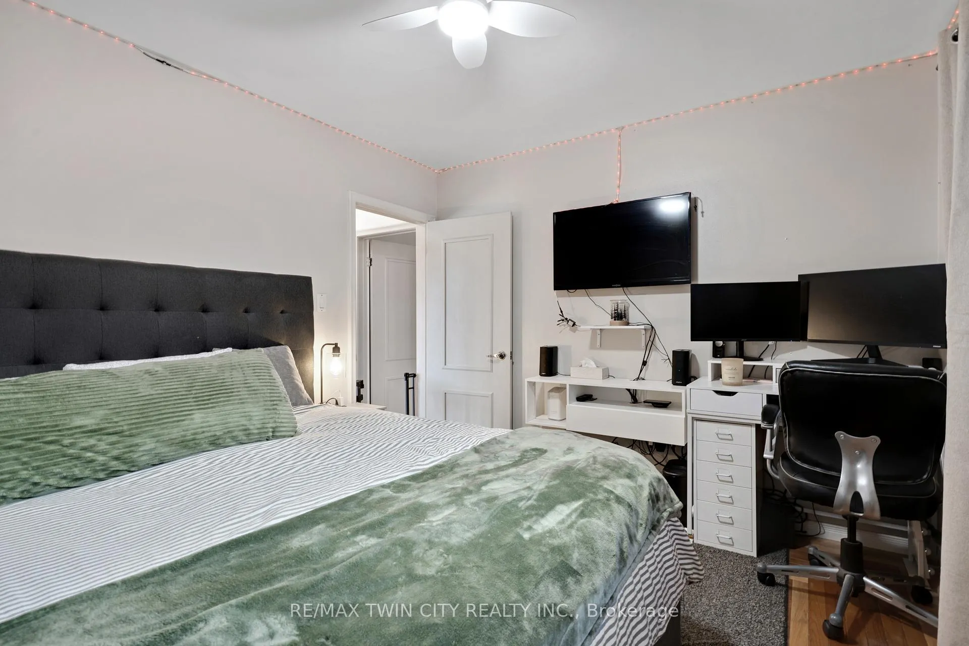 Photo 11 of 36 Hilltop Drive, Cambridge — HOMEH