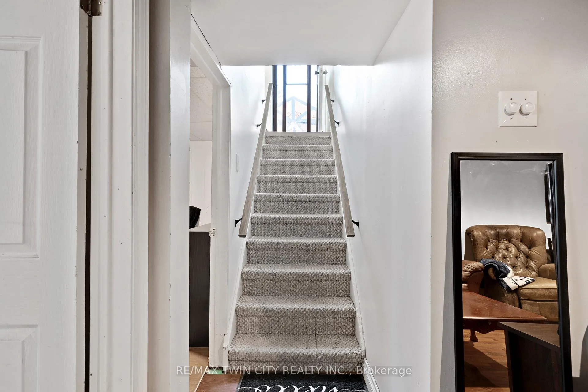 Photo 15 of 36 Hilltop Drive, Cambridge — HOMEH