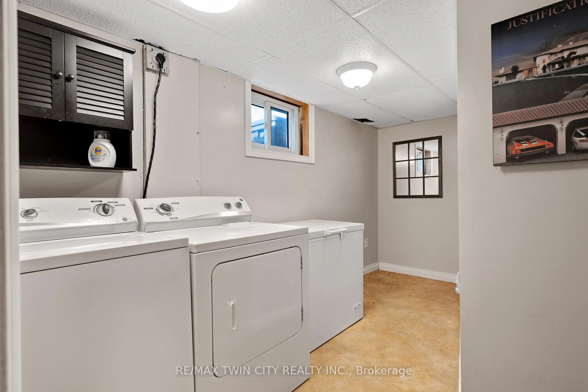 Photo 23 of 36 Hilltop Drive, Cambridge — HOMEH