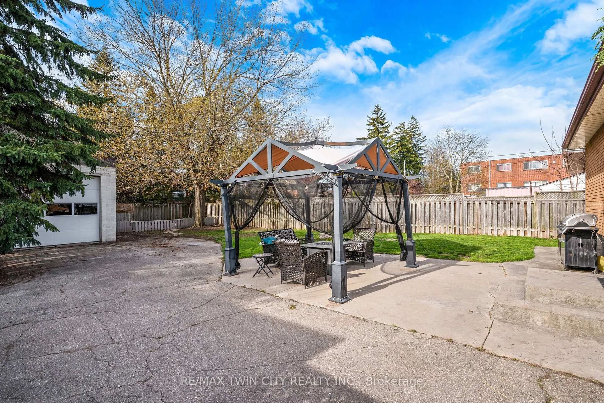 Photo 27 of 36 Hilltop Drive, Cambridge — HOMEH