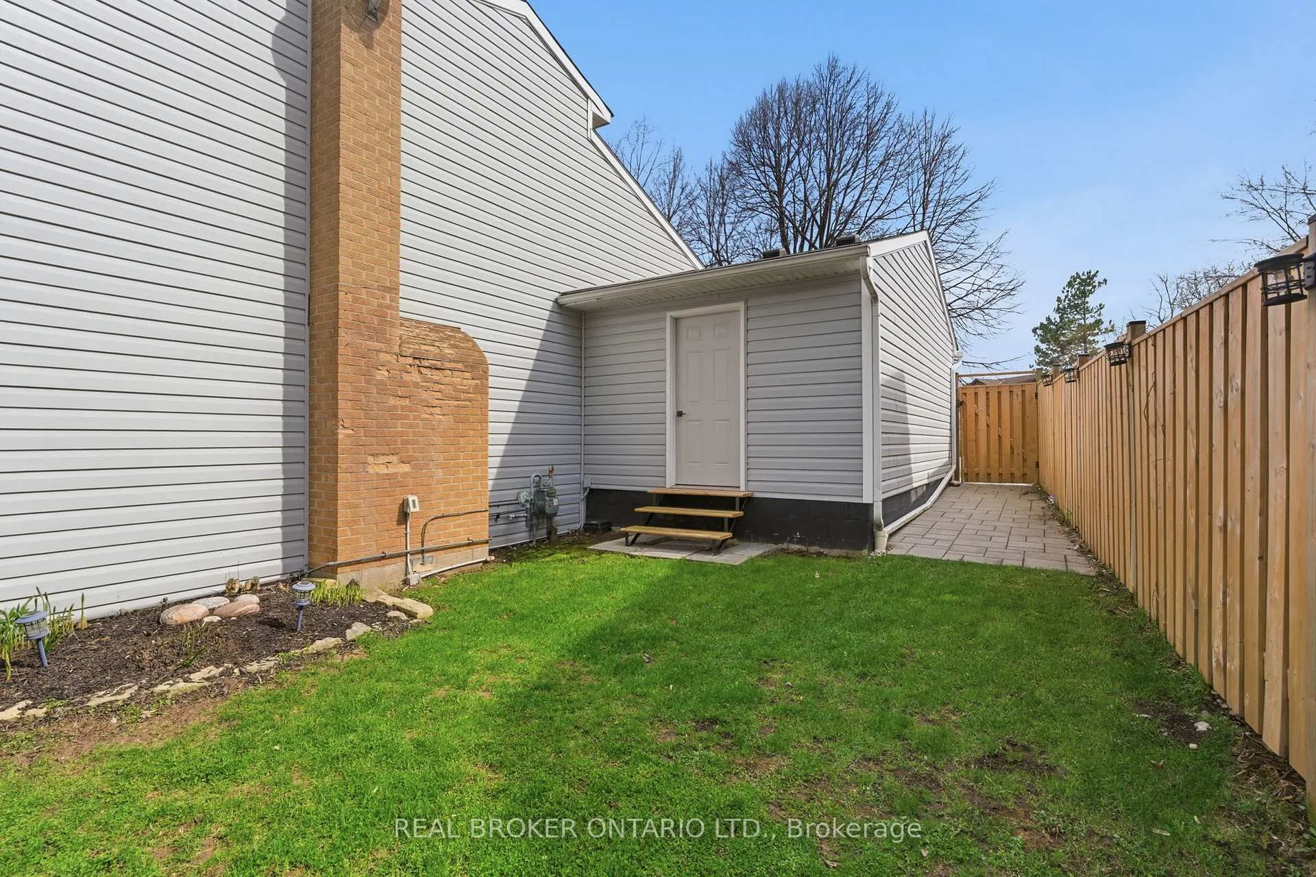 Photo 46 of 29 Melissa Crescent, Hamilton, Waterdown — HOMEH
