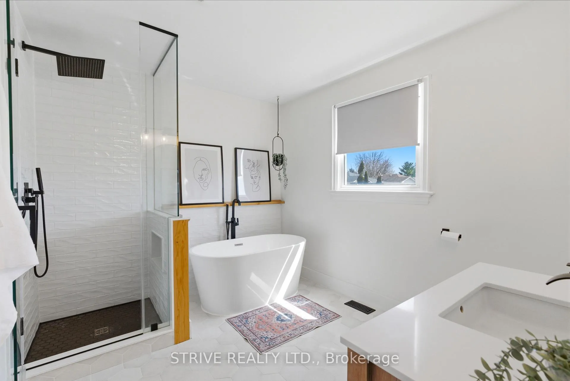 Photo 27 of 62 Windham Crescent, Clarington, Courtice — HOMEH