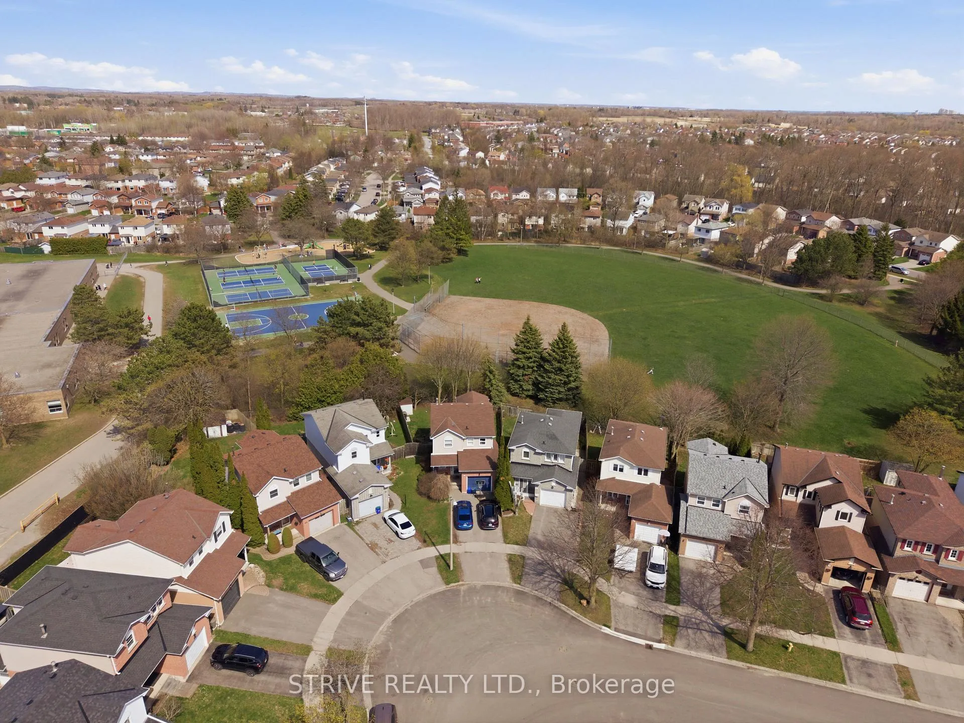 Photo 42 of 62 Windham Crescent, Clarington, Courtice — HOMEH