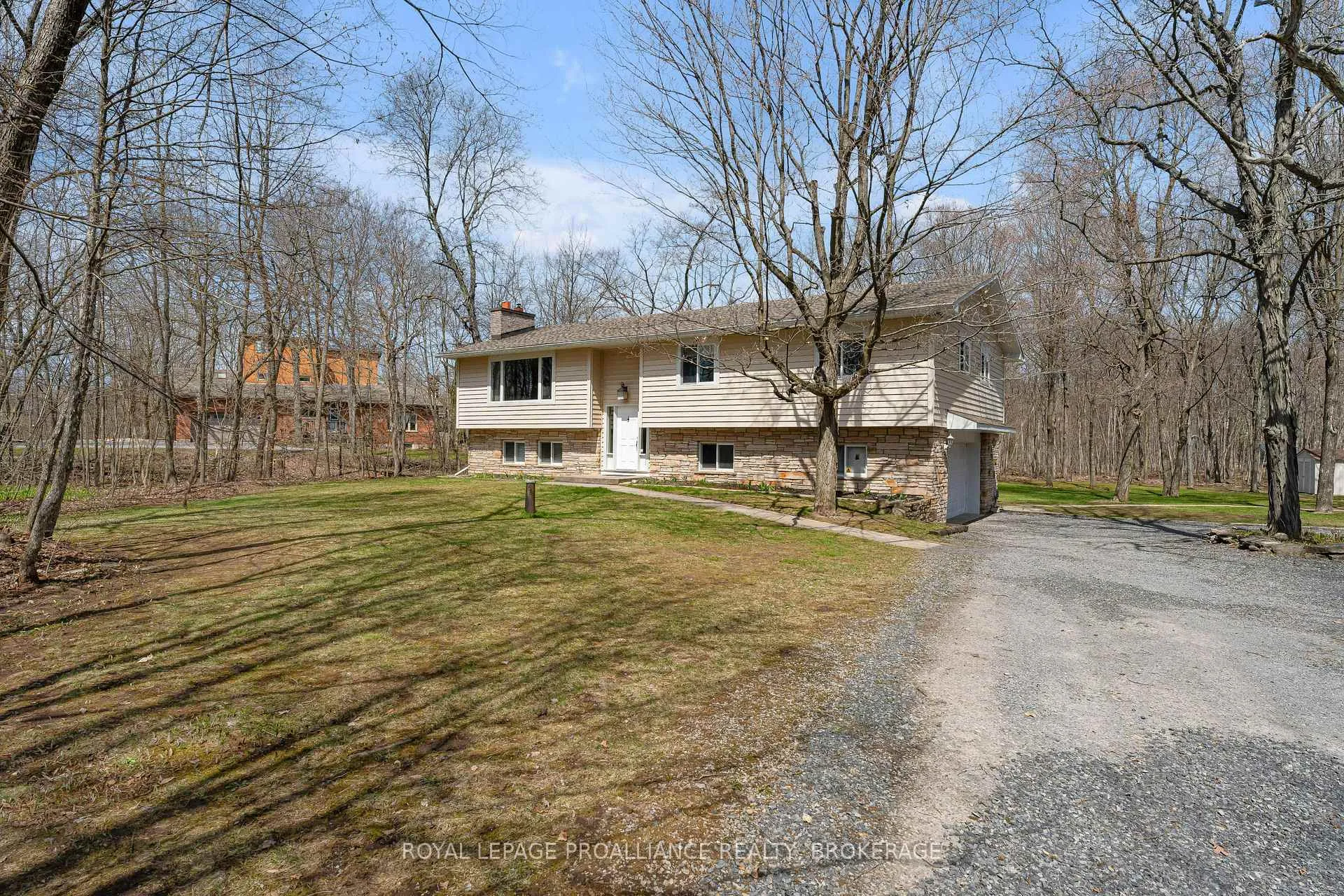 Photo 1 of 1780 Middle Road, Kingston, Kingston East (incl CFB Kingston) — HOMEH