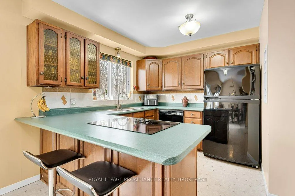 Photo 14 of 1780 Middle Road, Kingston, Kingston East (incl CFB Kingston) — HOMEH