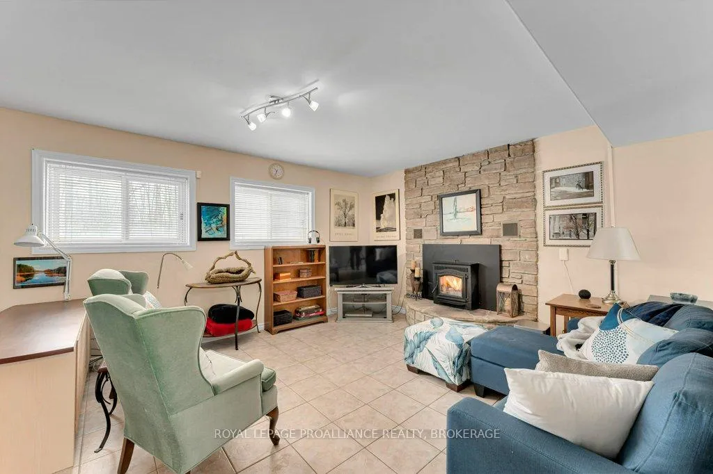 Photo 31 of 1780 Middle Road, Kingston, Kingston East (incl CFB Kingston) — HOMEH