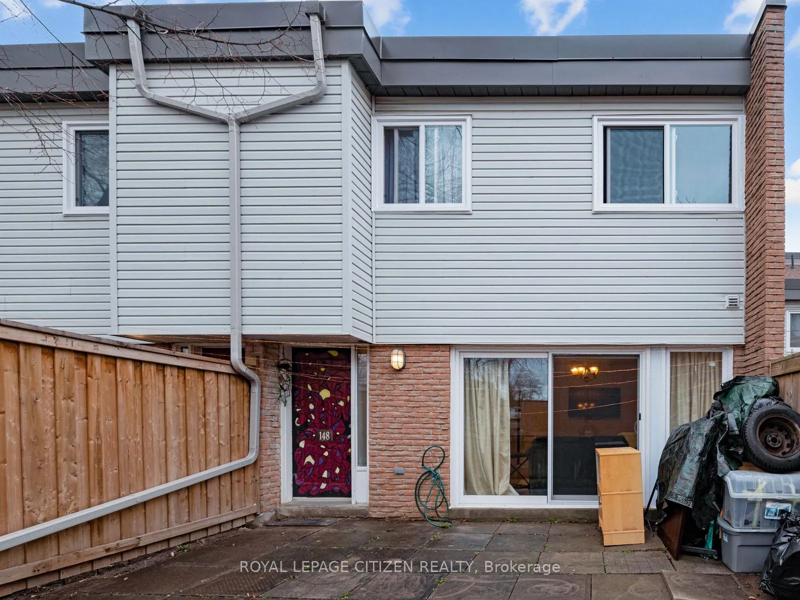 Photo 3 of 148 Milestone Crescent, Aurora, Aurora Village — HOMEH