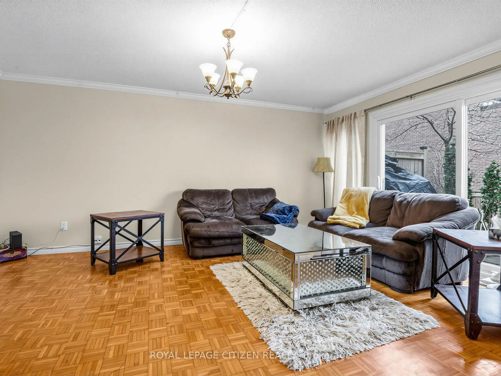 Photo 7 of 148 Milestone Crescent, Aurora, Aurora Village — HOMEH