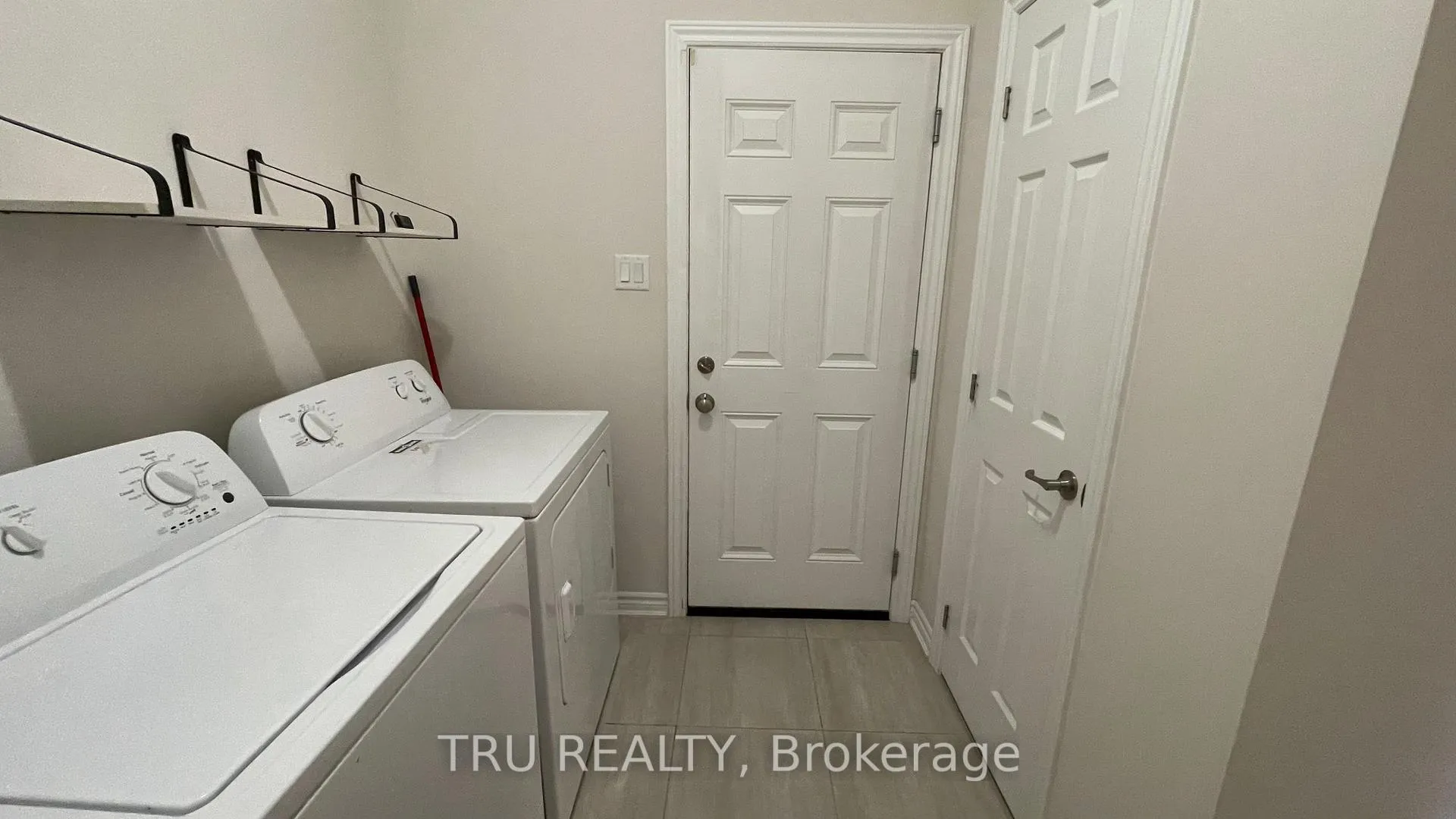 Photo 9 of 705 Campolina Way, Ottawa, Stittsville (South) — HOMEH
